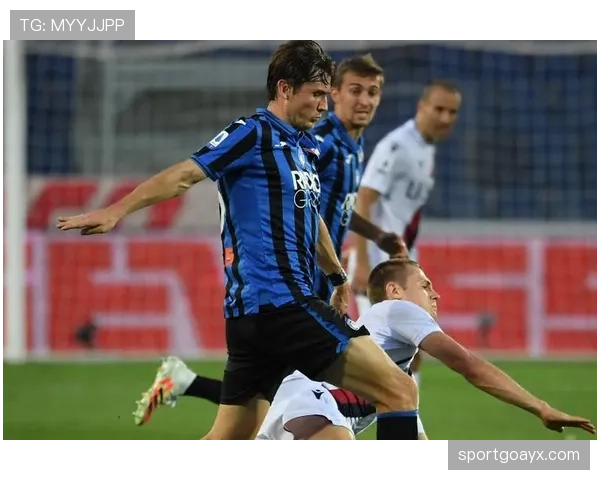 金玟哉双足全能闪耀赛场，助球队关键取胜表现抢眼