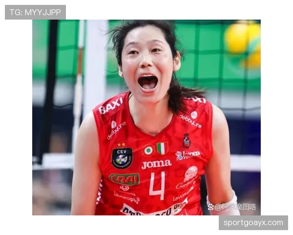 朱婷下飞机随手放桌上的那只包，把我打回普通人